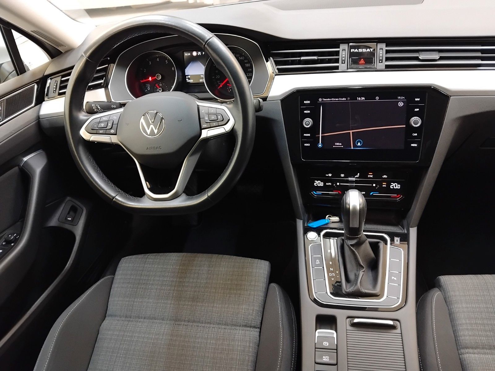 Vw Passat Variant (03/2021, Benzin)