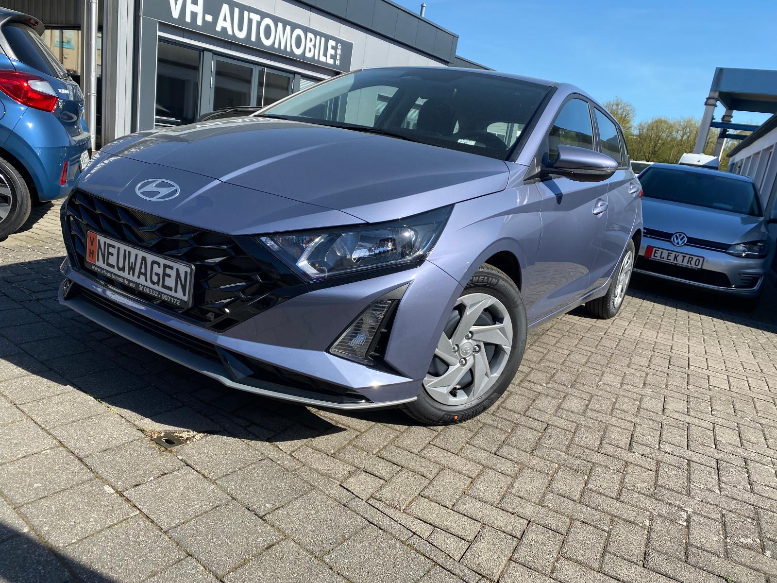 Hyundai i20*NAVI&RÜCKFAHRKAMERA&PDC hi*Lenkrad&Sitzheiz