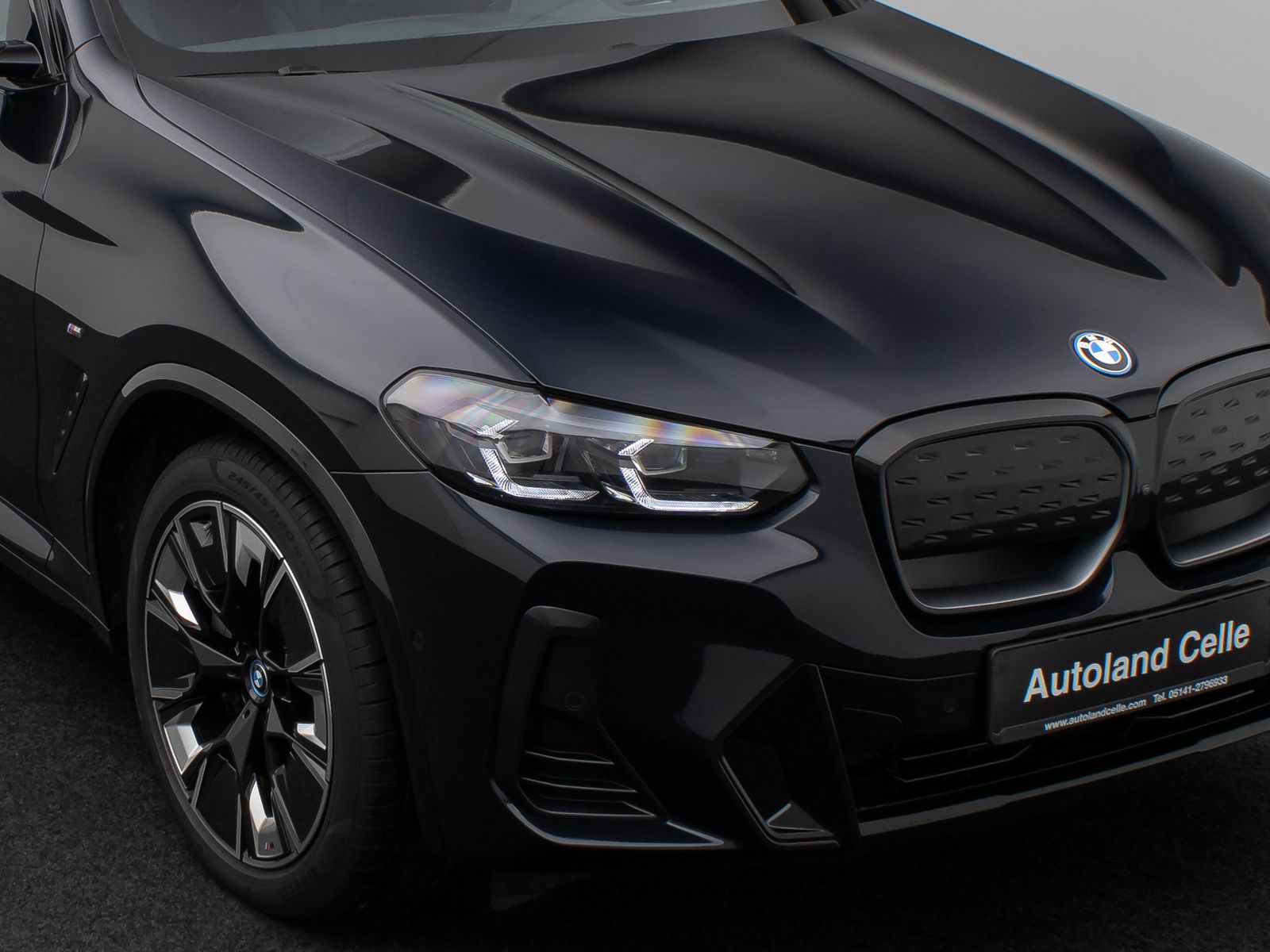 Fahrzeugabbildung BMW iX3 Impressive M Sport Panorama 360°HUD DAB H/K