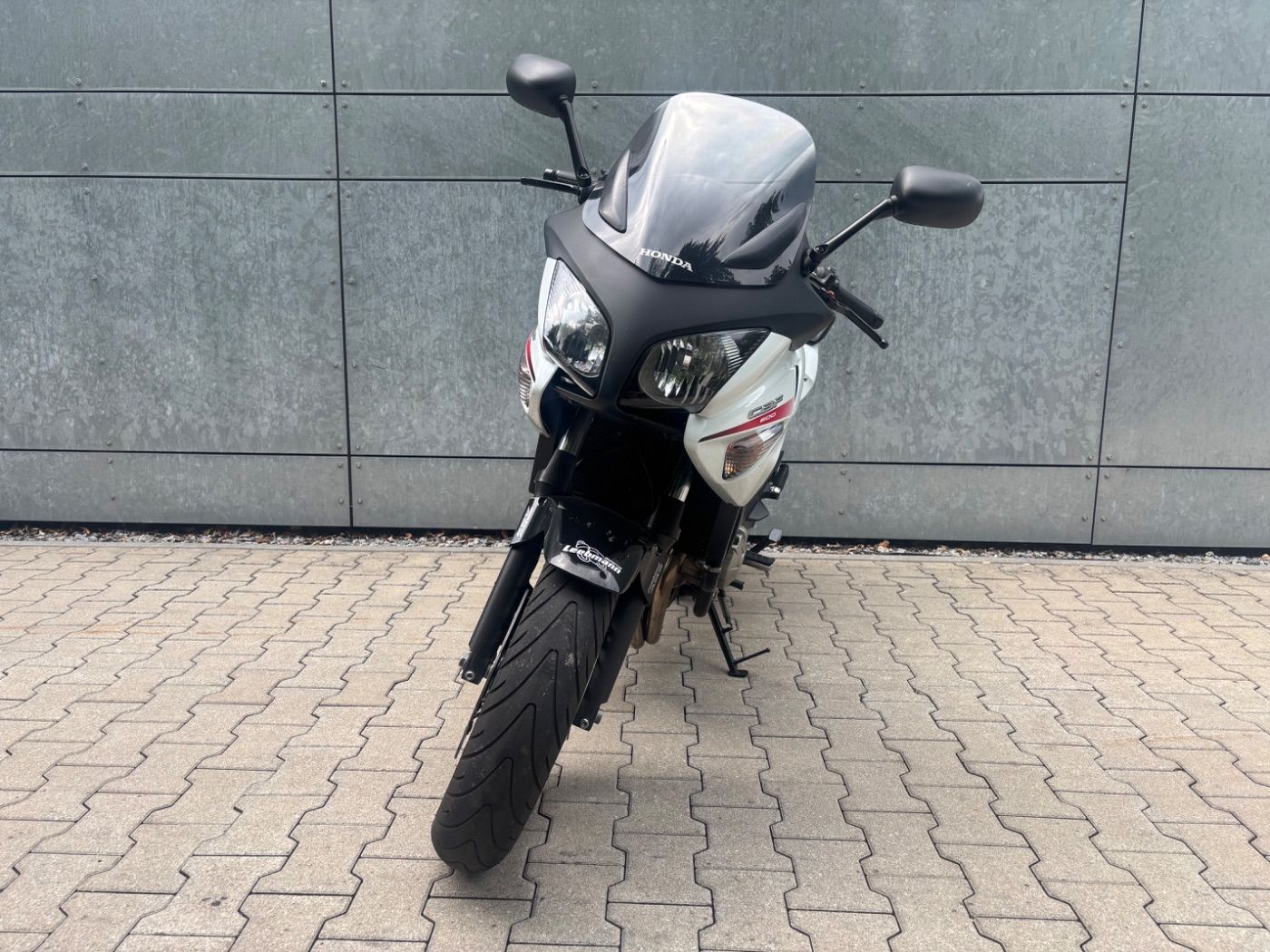 Fahrzeugabbildung Honda CBF 600 SA