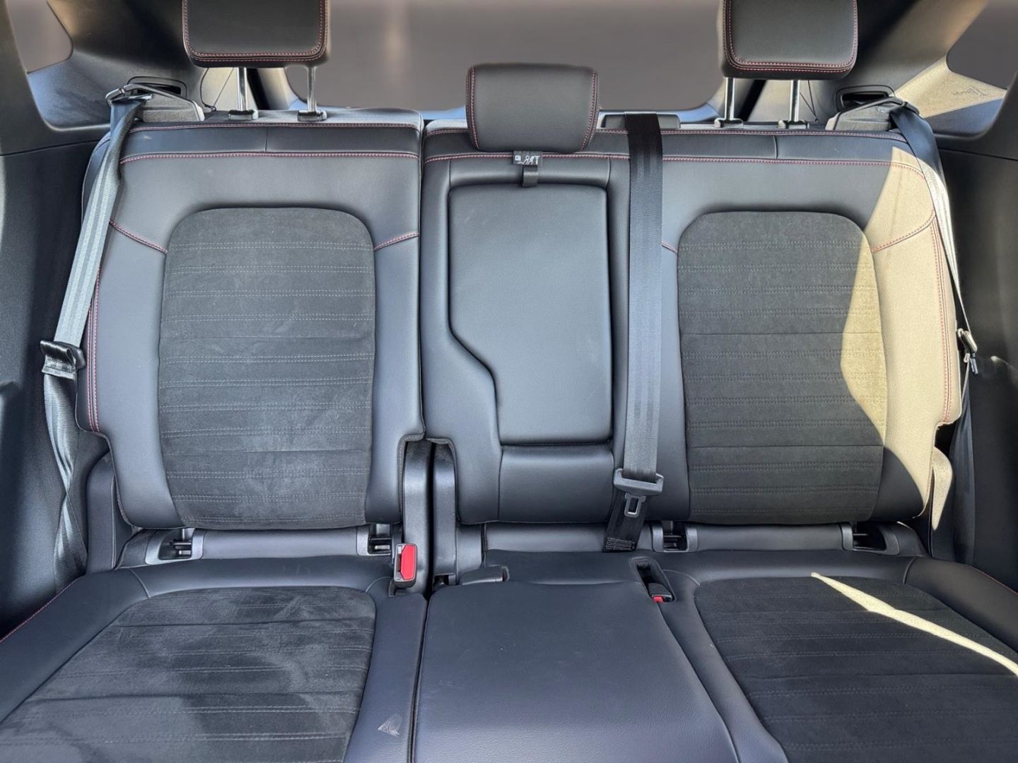 Fahrzeugabbildung Ford Kuga ST-Line X HUD AHK-klappbar Navi Soundsystem