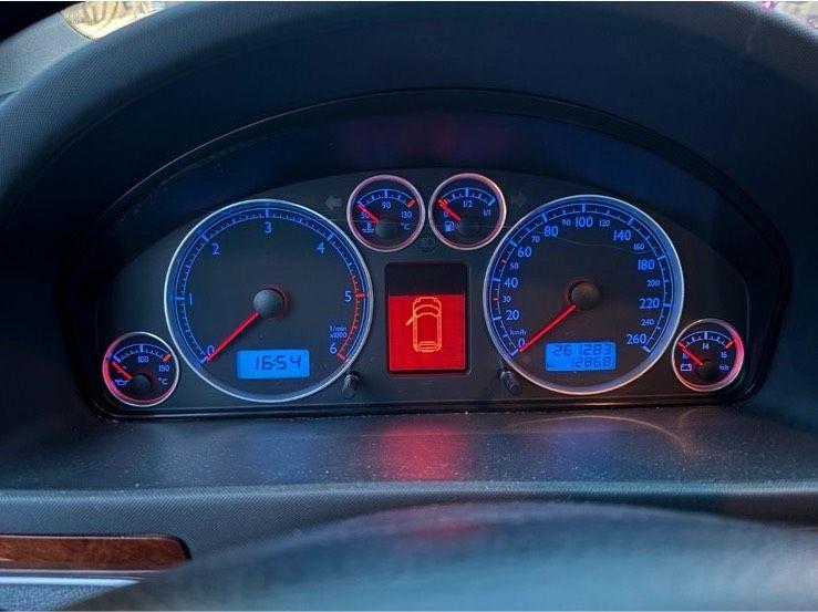 Volkswagen Sharan 2004 — engine 131 HP (96kW)