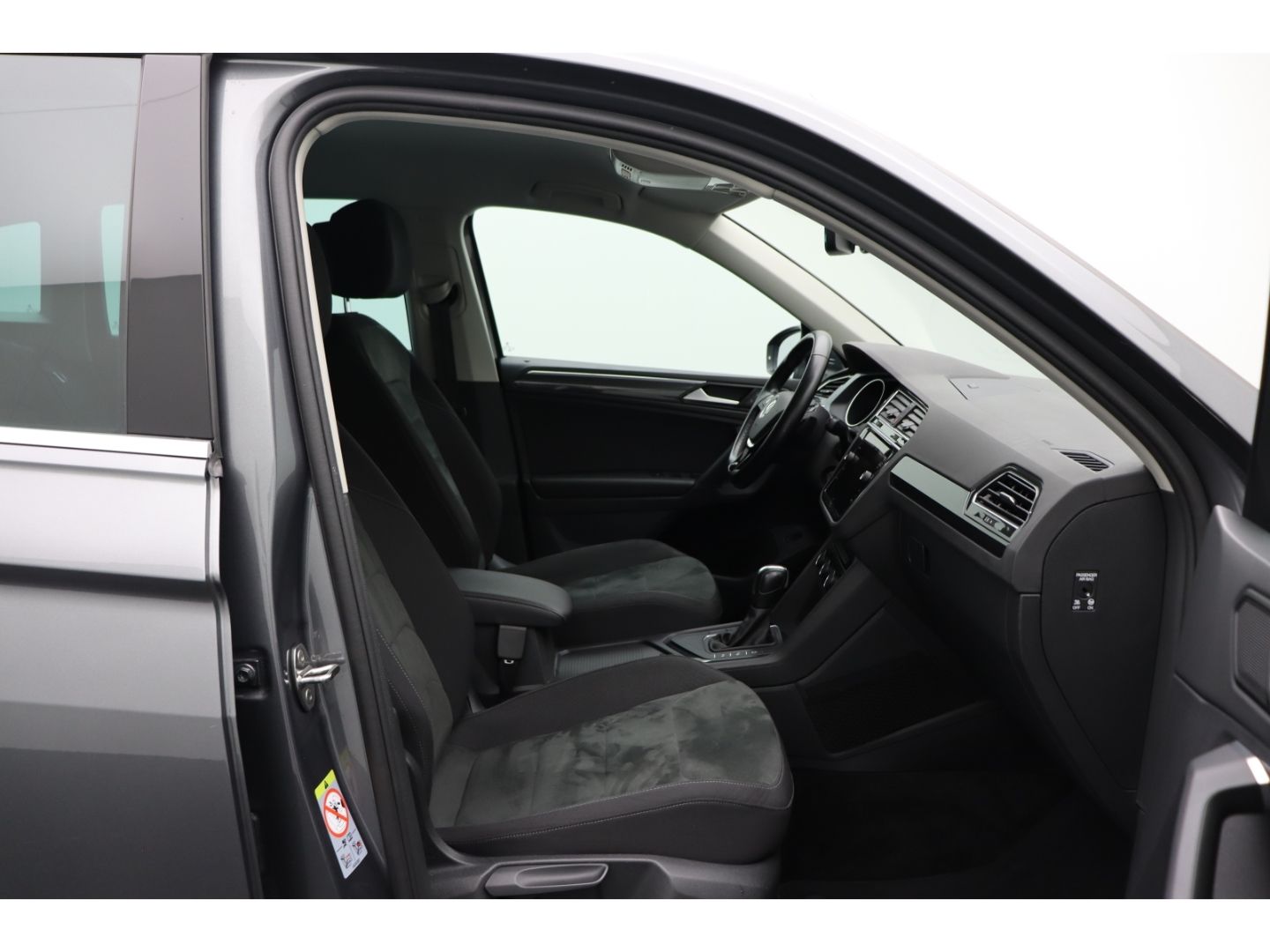 Fahrzeugabbildung Volkswagen Tiguan Highline BMT Start-Stopp ACC 3-Klimaautom