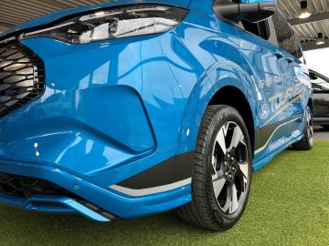 Bild 7 Ford Tourneo Custom E 340 L1 Sport RWD AHK-klappbar E