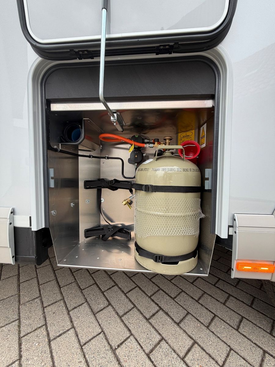Fahrzeugabbildung Carthago chic e-line 50 LE DA Mastervolt
