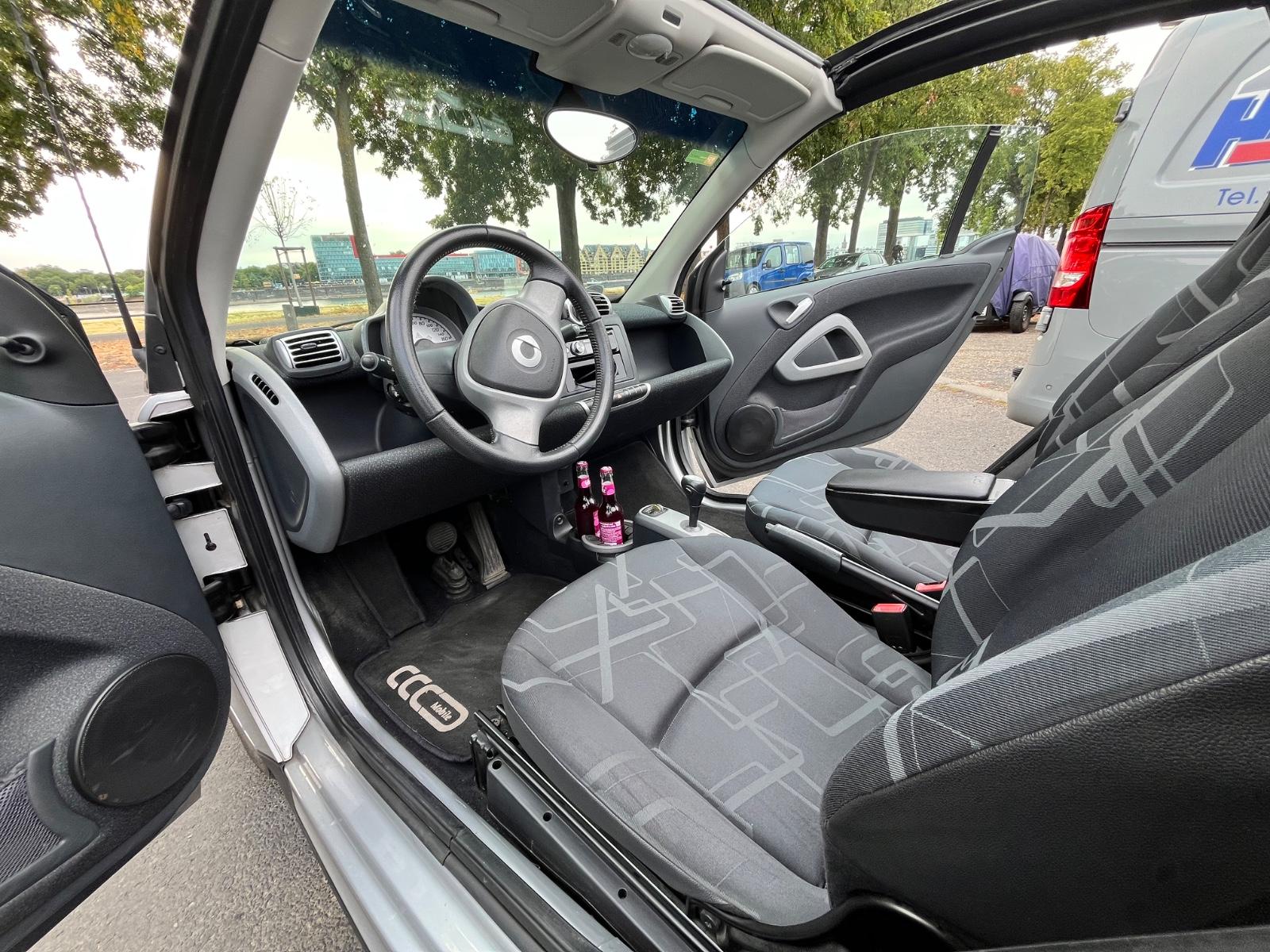 Smart ForTwo Cabrio 1.0 84 PS Automatik