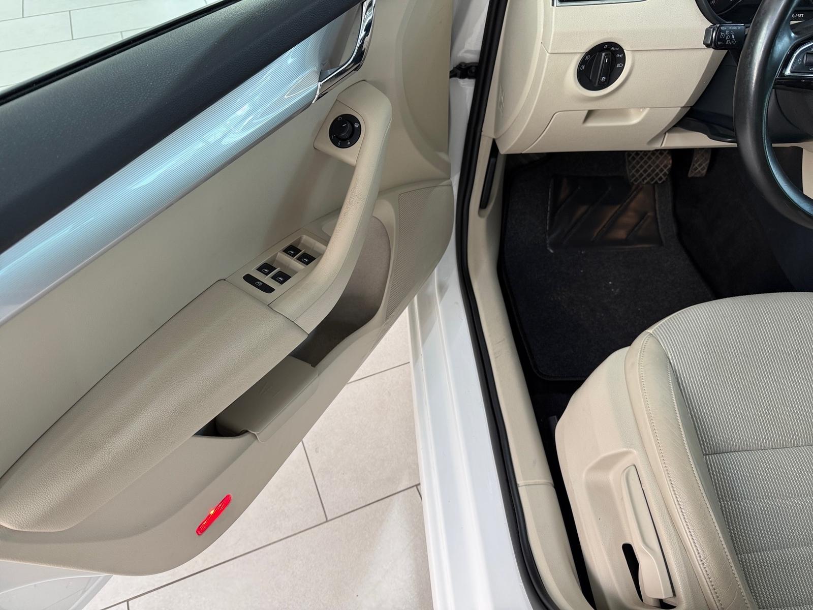 Skoda Octavia Combi 1.4 TSi Automatik Ambition Xenon