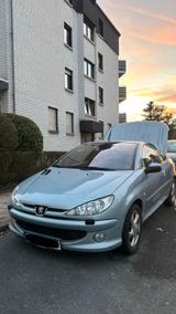 Peugeot 206cc Zylinderkopfdichtung defekt - Peugeot 206 in Dortmund