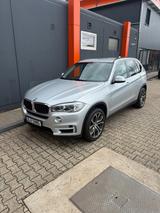 BMW X5 xDrive30d - - BMW X5 in Düsseldorf