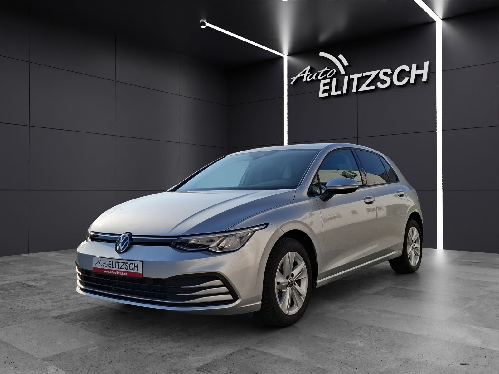 Fahrzeugabbildung Volkswagen Golf VIII TSI Kamera ACC Navi LED