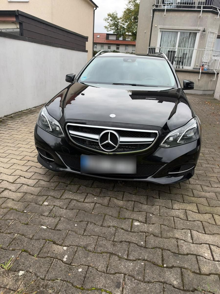 Mercedes-Benz E 300