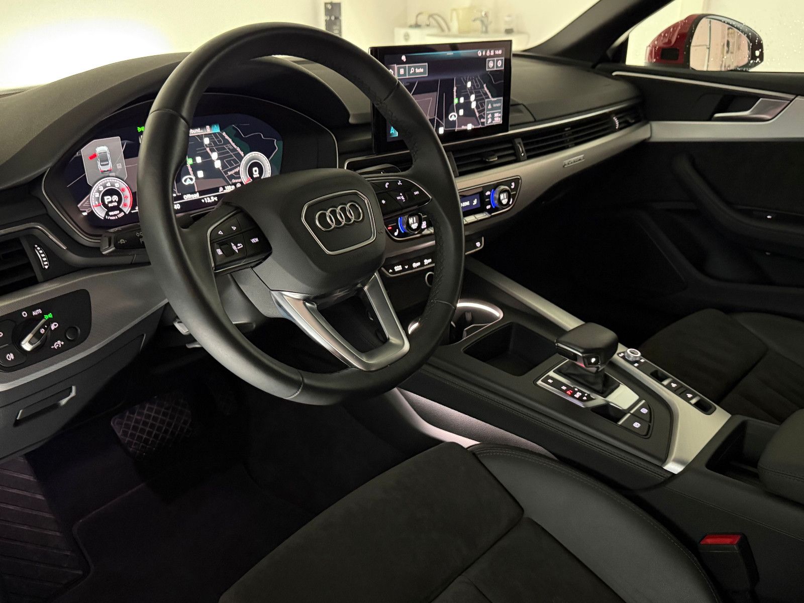 Fahrzeugabbildung Audi A5 Cabriolet 40 TFSI Quattro/AHK/MATRIX/VRTL PIT