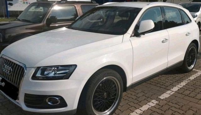 AUDI Audi Q5 2.0TDI Clean Diesel  6 Gang/ Euro 6