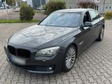 BMW f01 750i - BMW 7er Reihe: F01