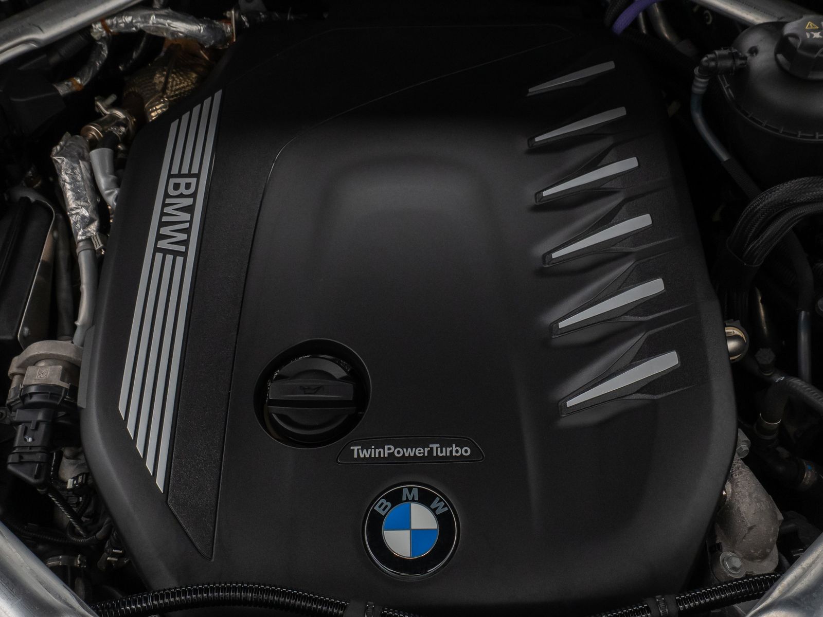 Fahrzeugabbildung BMW X5 xD40d M Sport 360° Laser HUD DAB Individual