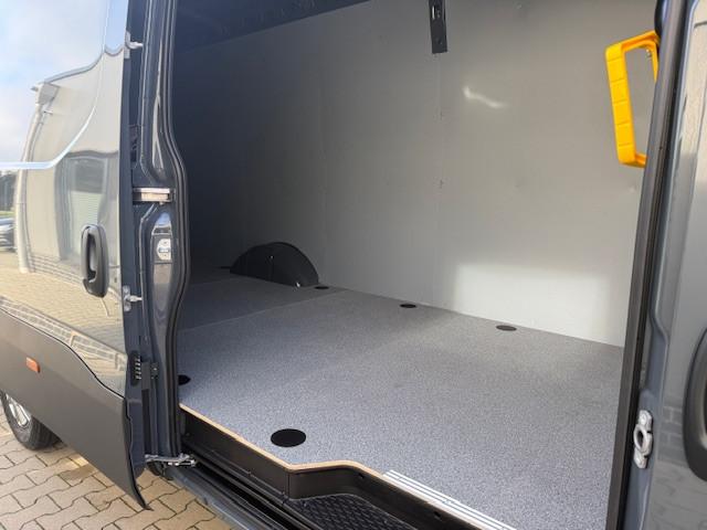 Iveco Daily 35S18 L4H2 16m³ Aut.+AHK+ACC+NAVI+KAMERA