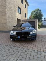 BMW 750d xDrive  B&W M Paket Laser Soft 3xTV selbstP - BMW 7er Reihe in Bochum