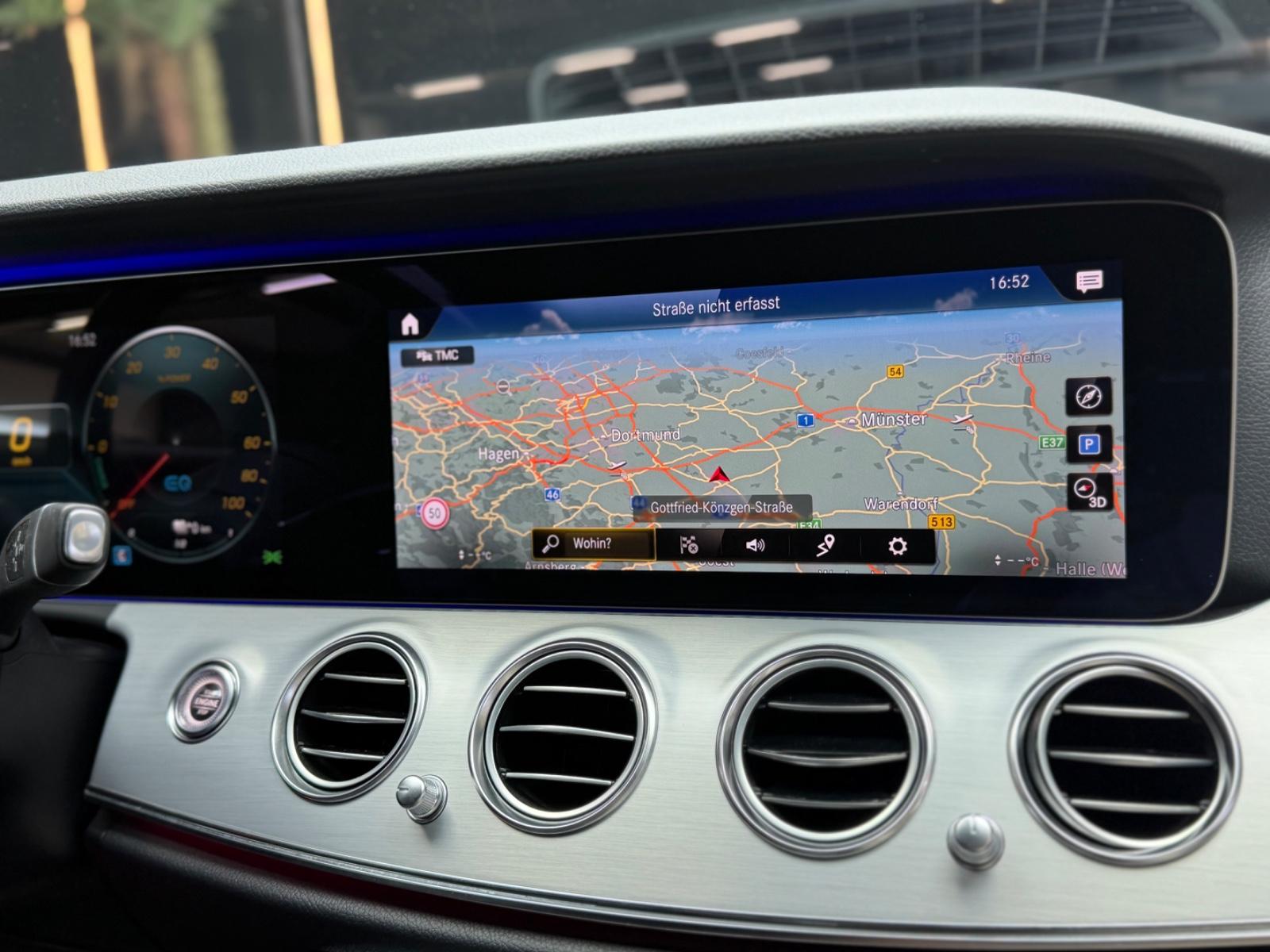 Mercedes-Benz E 300de Limousine / Multibeam-LED / Widescreen