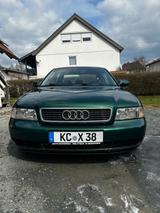 Audi A4 1.6 - - Audi A4 aus 1997: 1.6