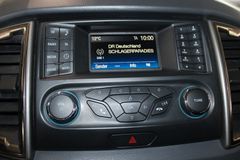 Fahrzeugabbildung Ford RANGER 2.2 TDCi 4x4 XLT DoKa Automatik + AHK
