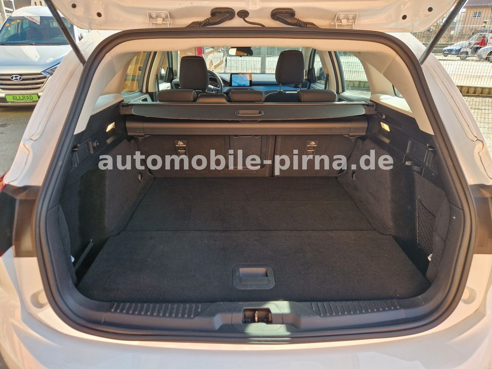 Focus Turnier C&C 1.5 EcoBlue Automatik +LED/CAM