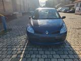 Renault Clio Expression 1.2 16V 75 Expression - Renault Clio: Expression 16v