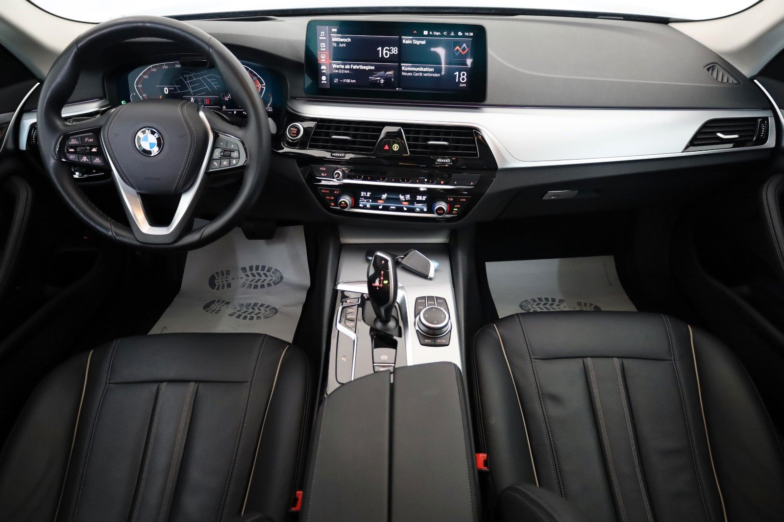 Fahrzeugabbildung BMW 530 d xDrive, Leder,Navi,LED,SH,HUD,Kamera