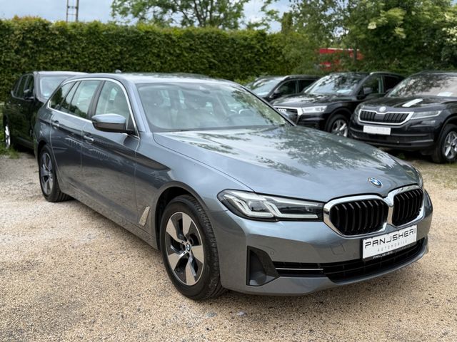 BMW 520d Touring xDrive Standheizung Leder Kamera