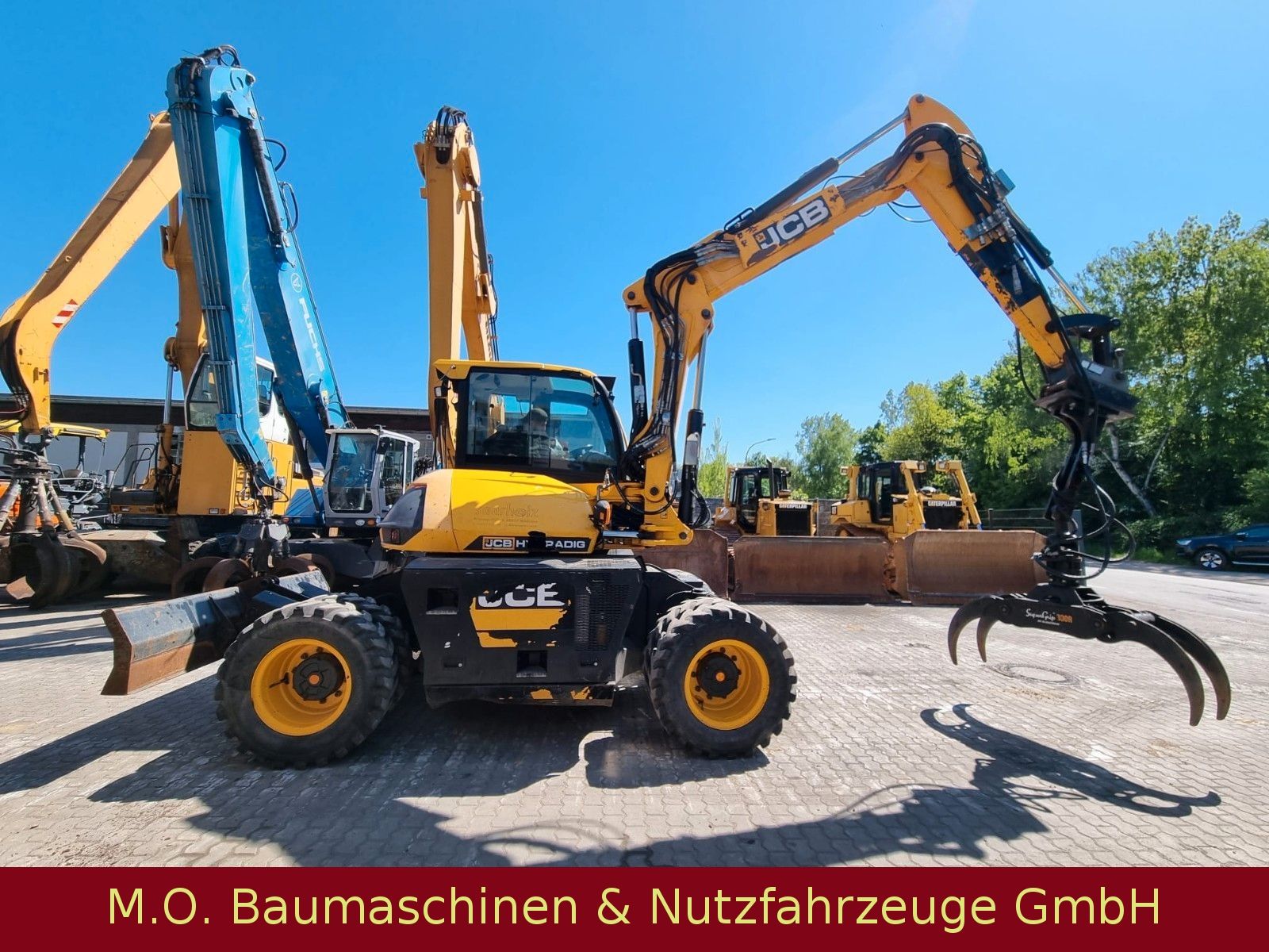 Fahrzeugabbildung JCB 110 W Hydradig / Holzgreifer / 2x Tieflöffel