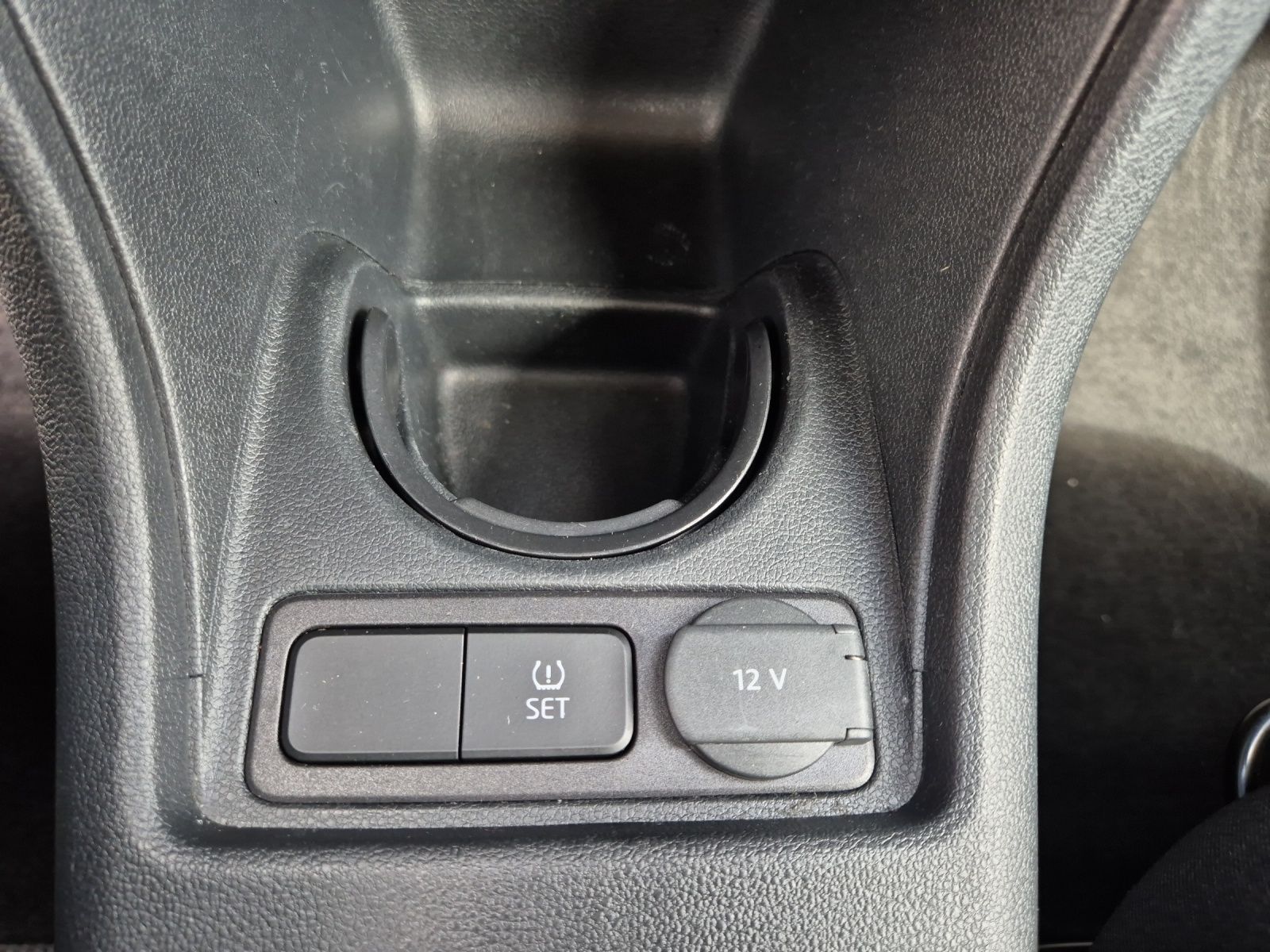 Fahrzeugabbildung Volkswagen up! 1.0 Klima DAB GRA RFK SH LM