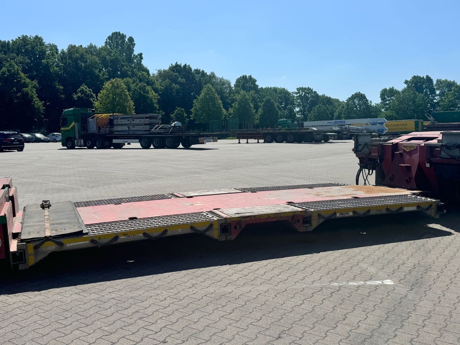 Fahrzeugabbildung Broshuis Tieflader*Spezial*38 SL*