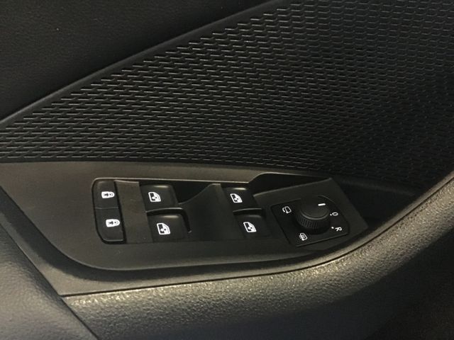 Fahrzeugabbildung Skoda Octavia Ambition 1.5 TSI Combi Navi/Tempo/SHZ