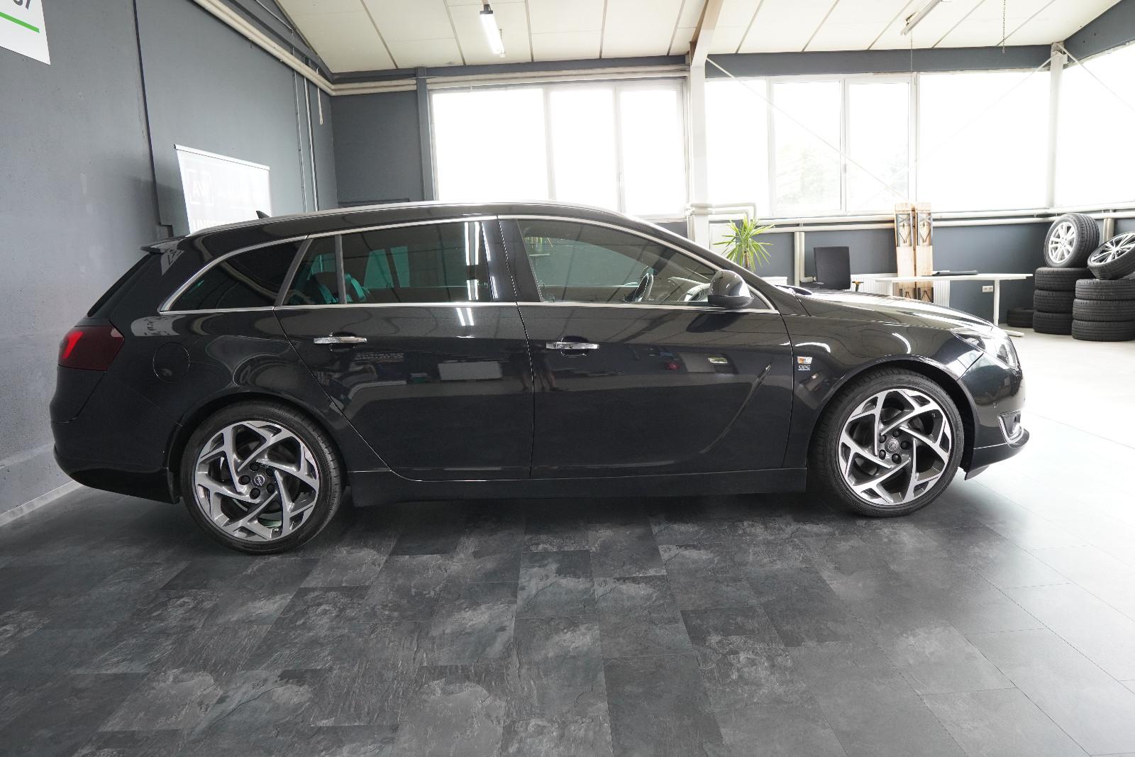 Opel Insignia A Sports Tourer Innovation *2 x OPC*