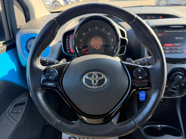 Toyota Aygo x-play club