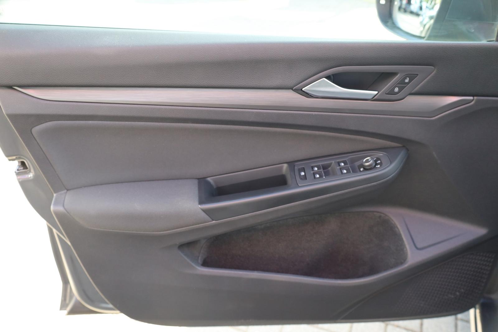 Volkswagen Golf VIII 1.5 TSI Style LED Navi 4x Sitzheizung, миниатюра 29