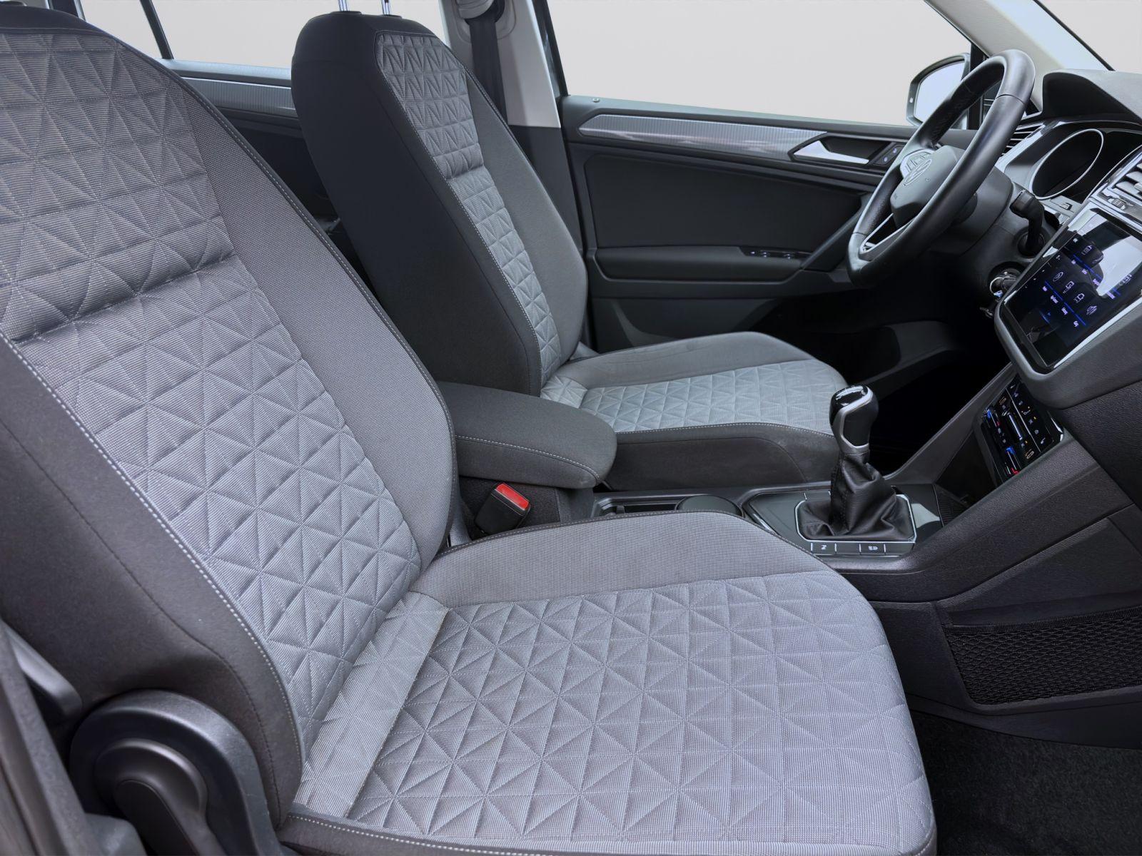 Volkswagen Tiguan 2.0 TDI LIFE NAVI SITZHZG PDC KLIMA