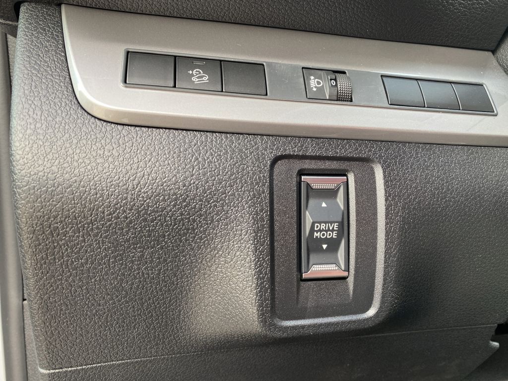 Fahrzeugabbildung Citroën Jumpy 1.5 Diesel 120 M S&S *NAVI*Rückfahrkamera*