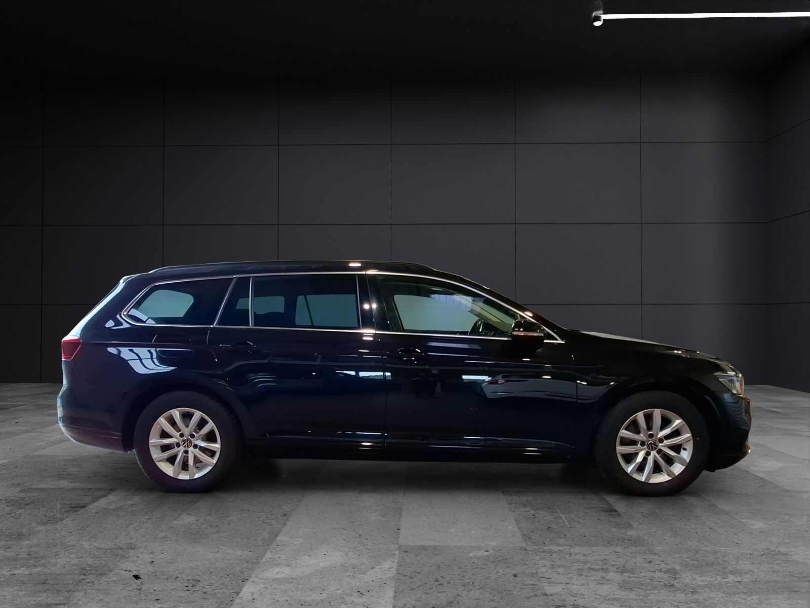 Fahrzeugabbildung Volkswagen Passat Variant TDI Business DSG Matrix AHK Navi