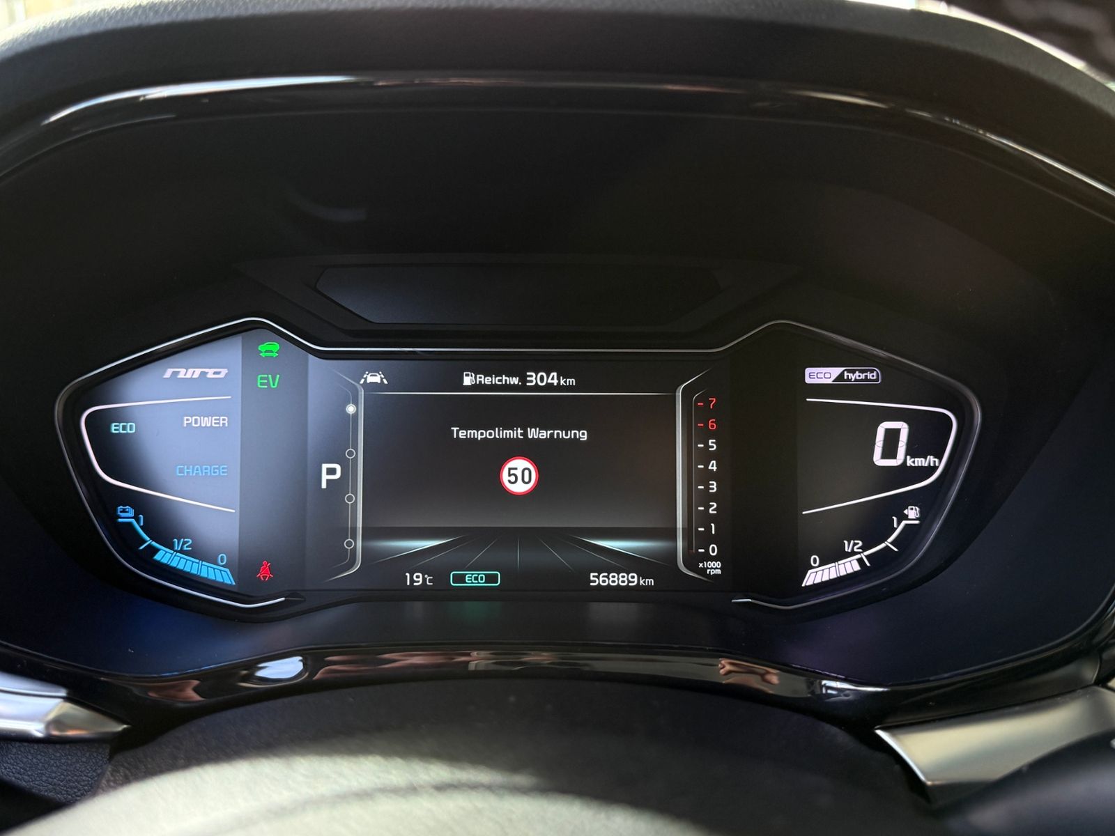 Fahrzeugabbildung Kia Niro Spirit Hybrid HEV AHK LED NAV SHZ