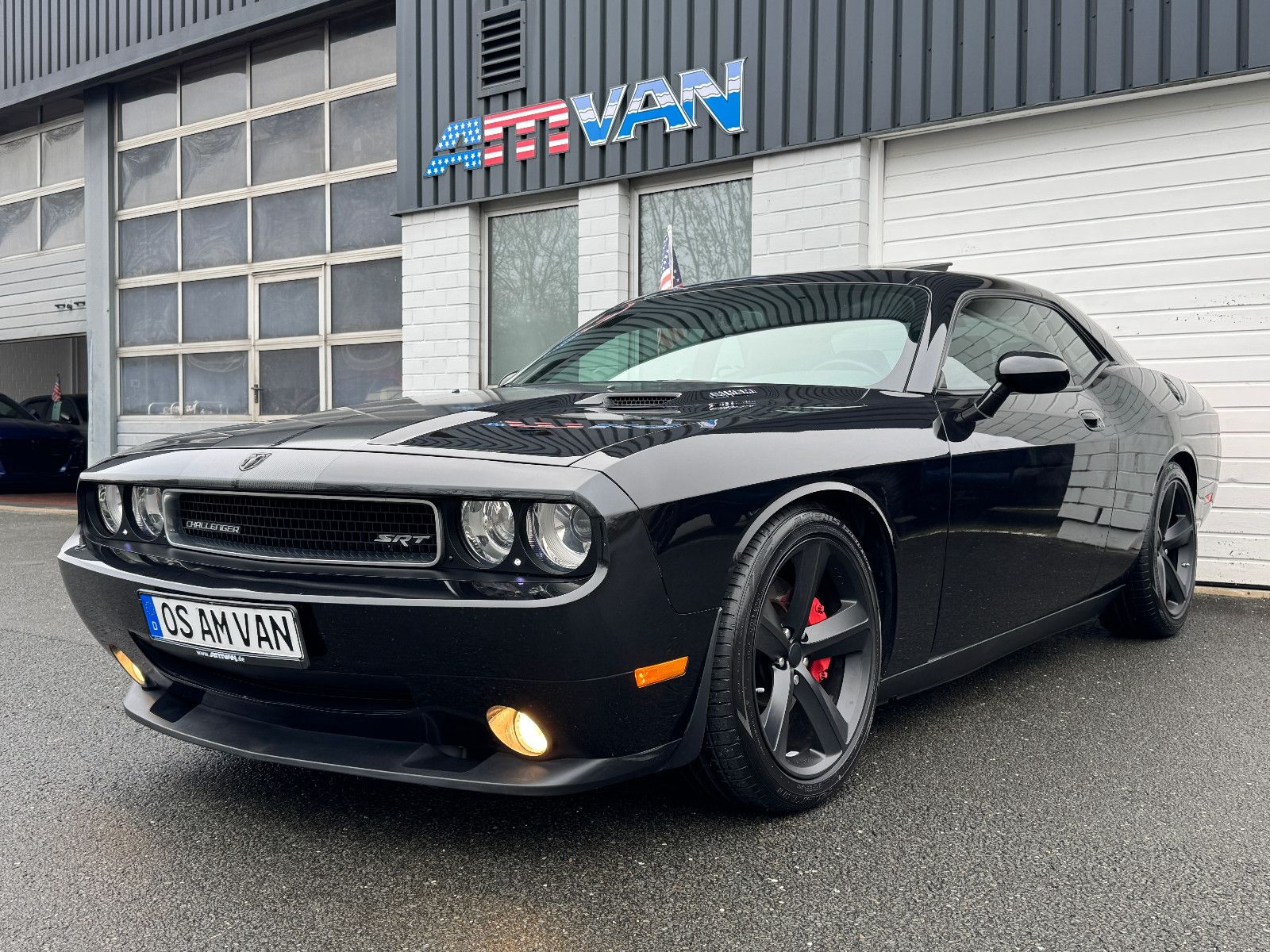 Fahrzeugabbildung Dodge Challenger 6.1 SRT-8 Neuwagenimport EU Navi SD