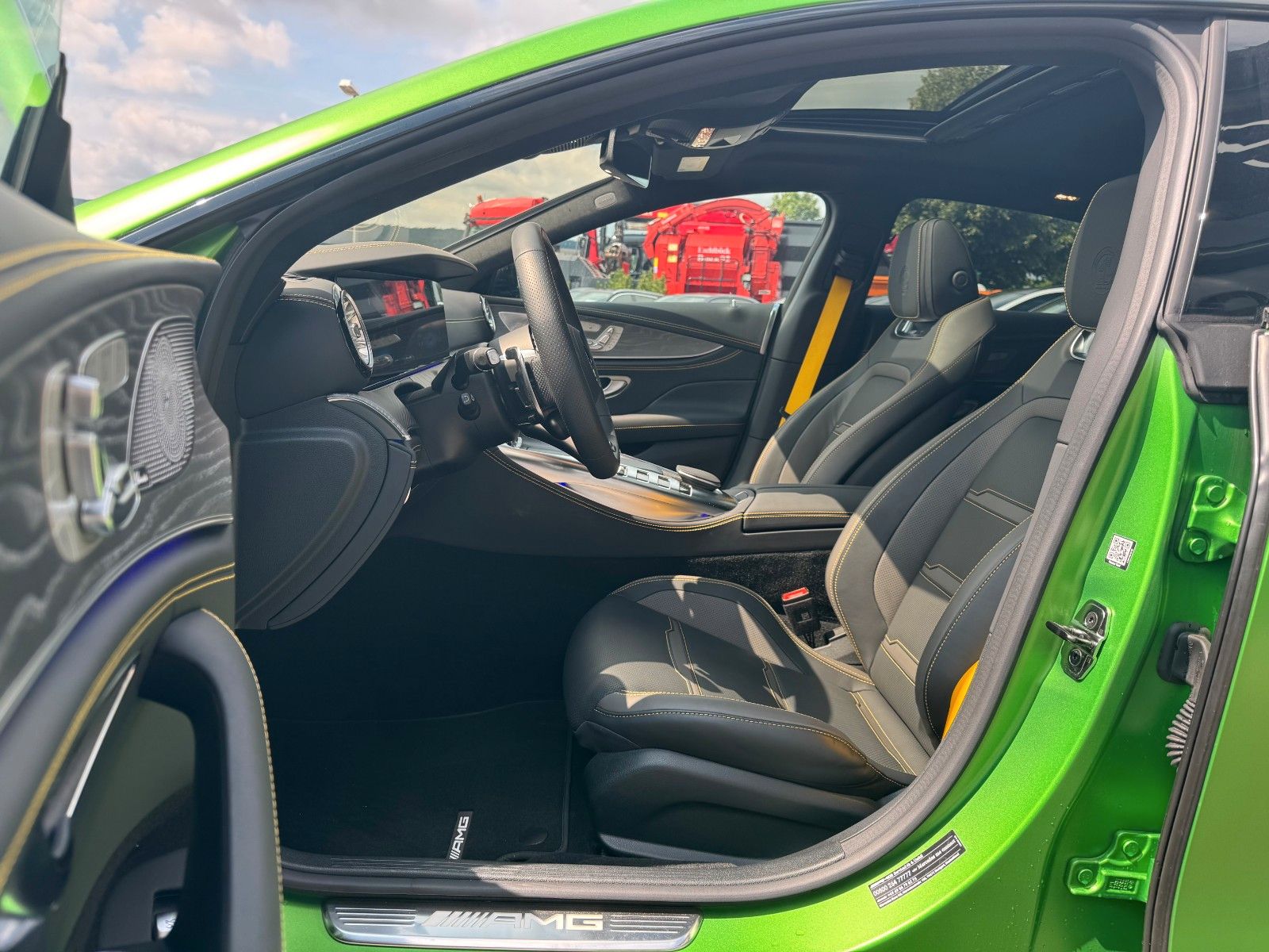 Fahrzeugabbildung Mercedes-Benz AMG GT S AirM+Burm+Standh+HUD+360+VOLL