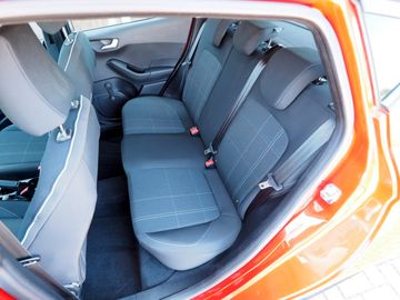 Bild 16 Ford Fiesta 5-Türer Klima Sitz-/Frontscheibenheizung