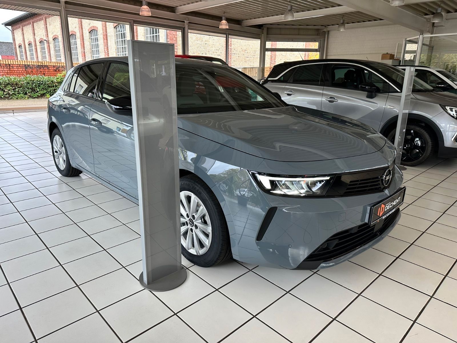 Fahrzeugabbildung Opel Astra L Lim*Edition*RFK*Klima*PDC*SHZ*LED
