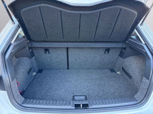 Ibiza FR *NAVI+LED+18ZOll ALUS+ACC+PDC+ALCANTARA