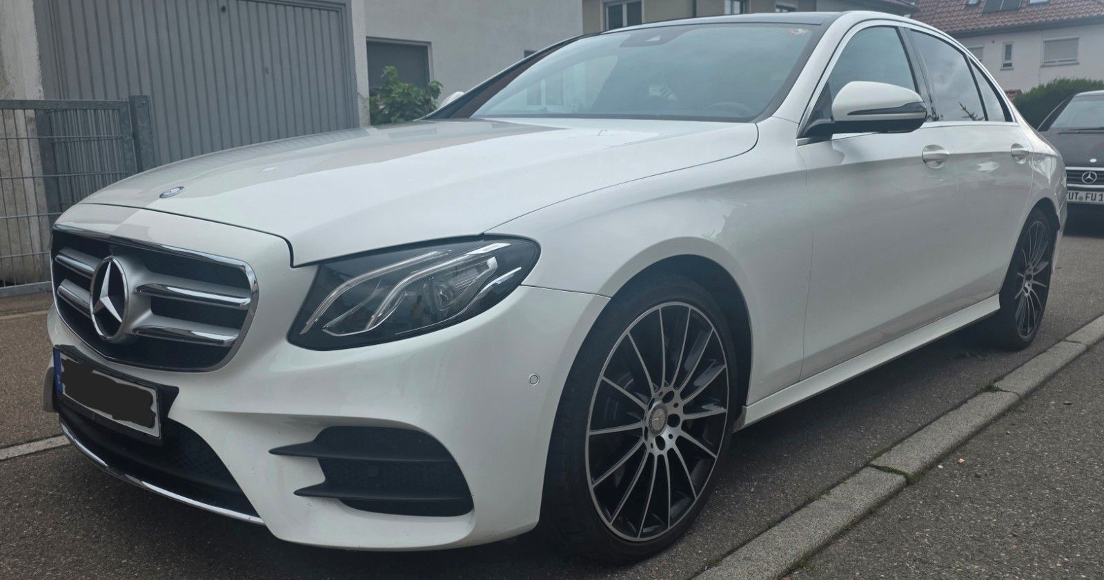MERCEDES-BENZ E 350d AMG Line Autom. AMG Line