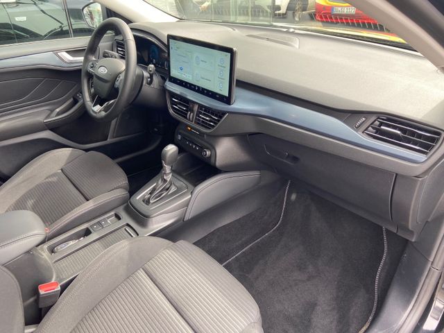 Fahrzeugabbildung Ford Focus Turnier Active X Autom., NAVI+RFK*PDC*LED