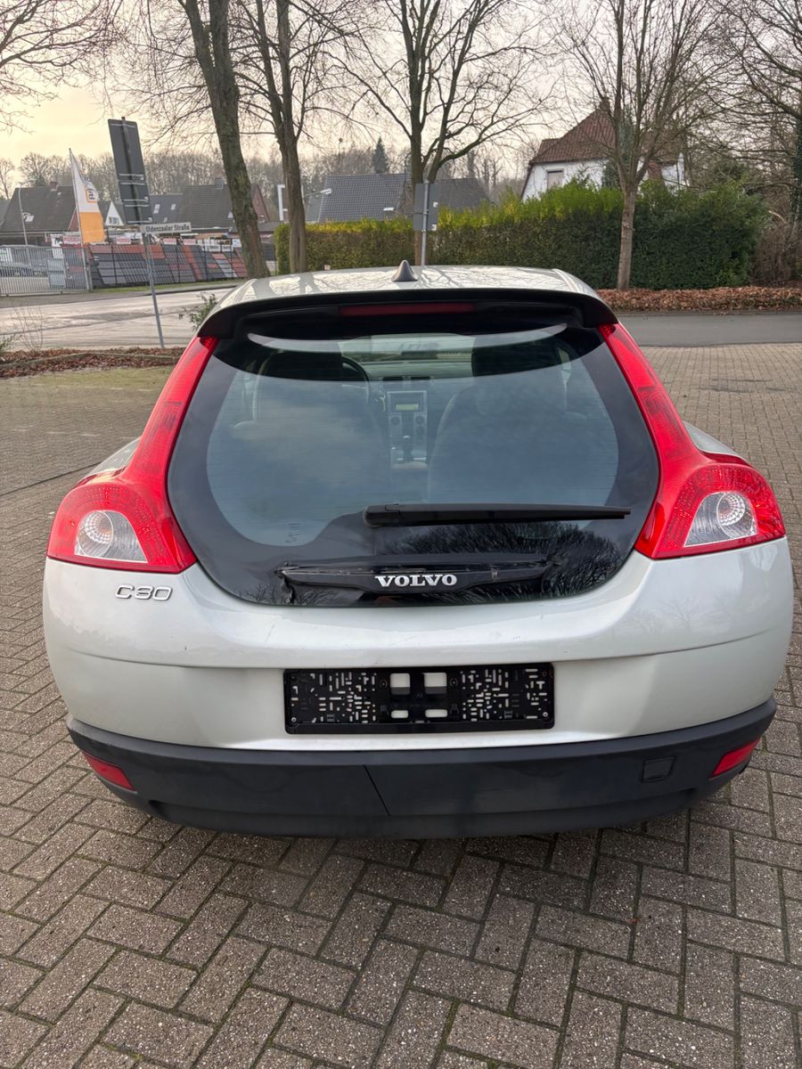 Photo 8 of VOLVO C30