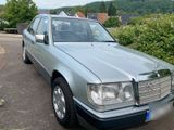 Mercedes-Benz Mercedes Benz w124 250 D - Mercedes-Benz 250 mit Diesel-Antrieb: W124