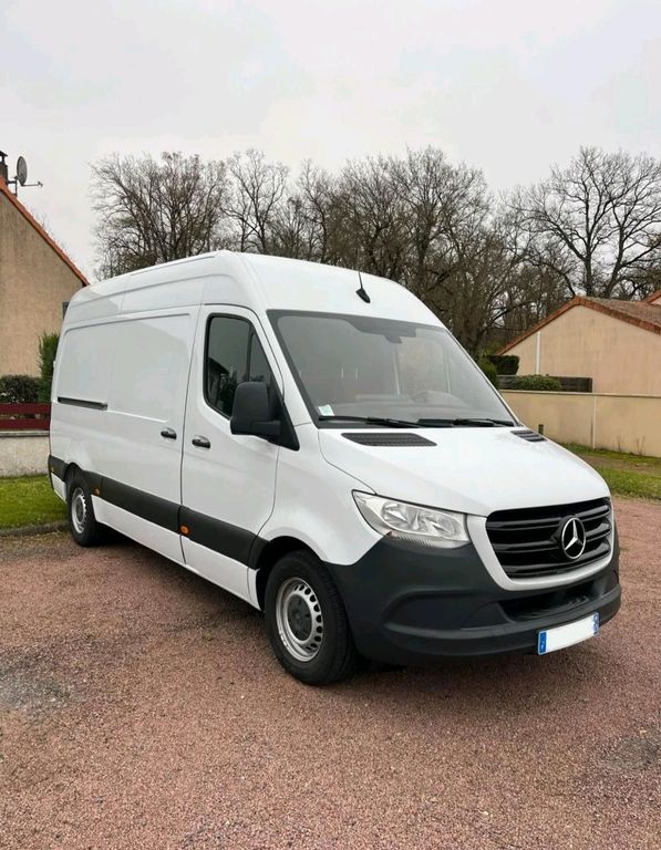 Image of Mercedes-Benz Sprinter