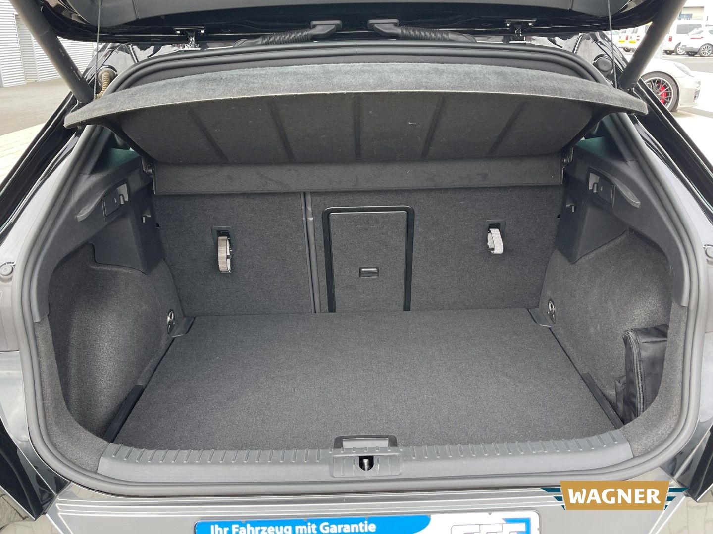 Fahrzeugabbildung CUPRA Formentor 4Drive 2.0 TSI LED AHK
